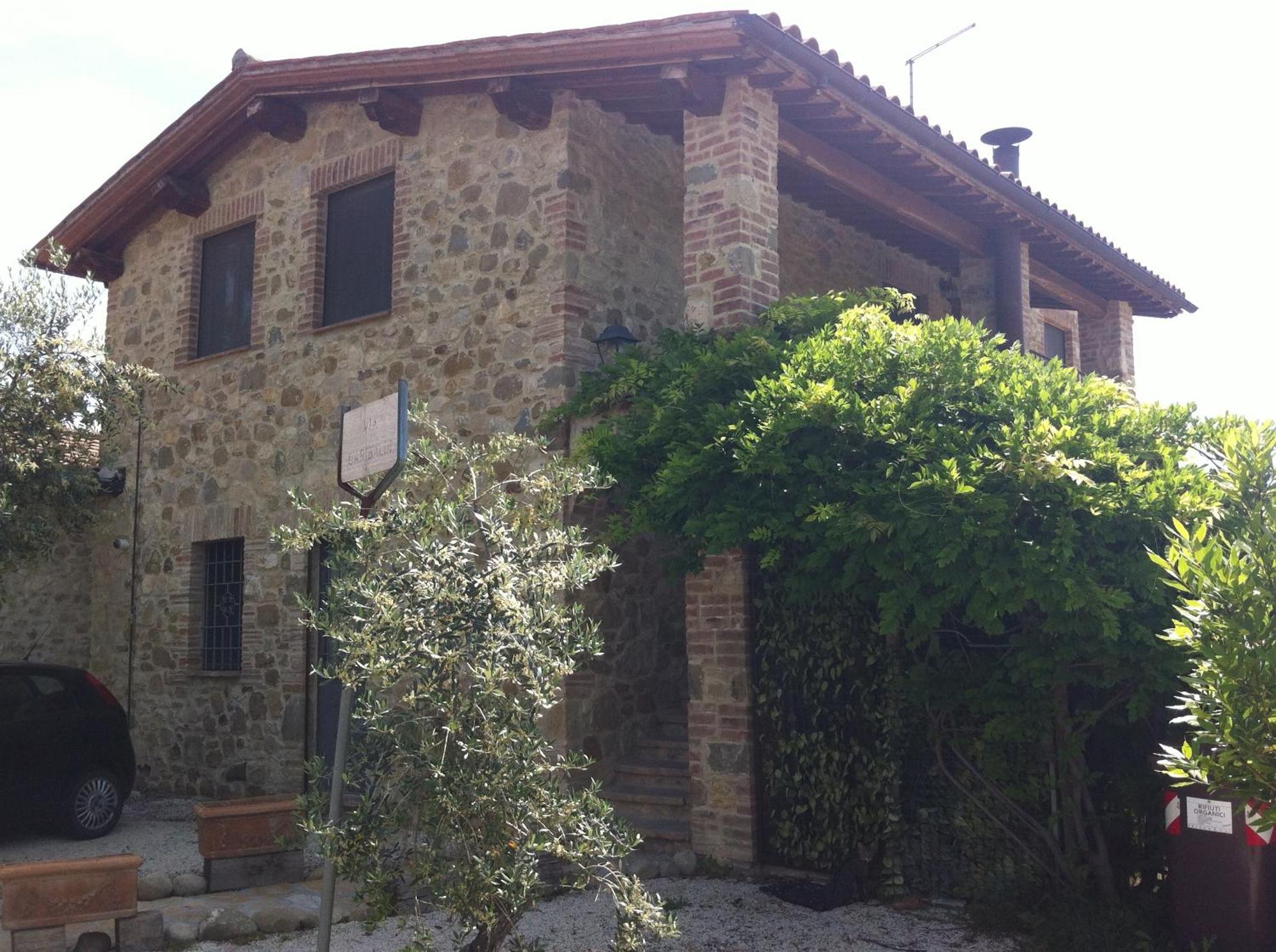 La Locanda Del Colle Bed and Breakfast Canalicchio Εξωτερικό φωτογραφία